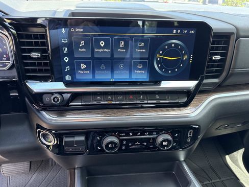 Used 2025 Chevrolet Silverado 1500 LT w/ Z71 Off-Road Package AWD/4WD image 22