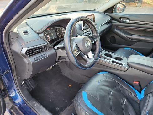 Used 2022 Nissan Altima 2.5 SR image 13