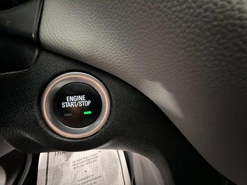 Used 2024 Chevrolet Equinox LT FWD image 16