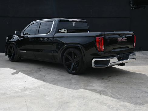 Used 2020 GMC Sierra 1500 SLE w/ SLE Value Package RWD image 3