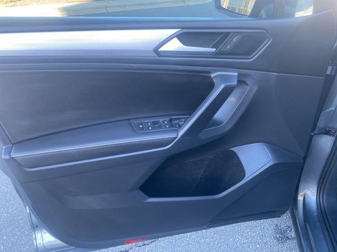 Used 2024 Volkswagen Tiguan S image 10