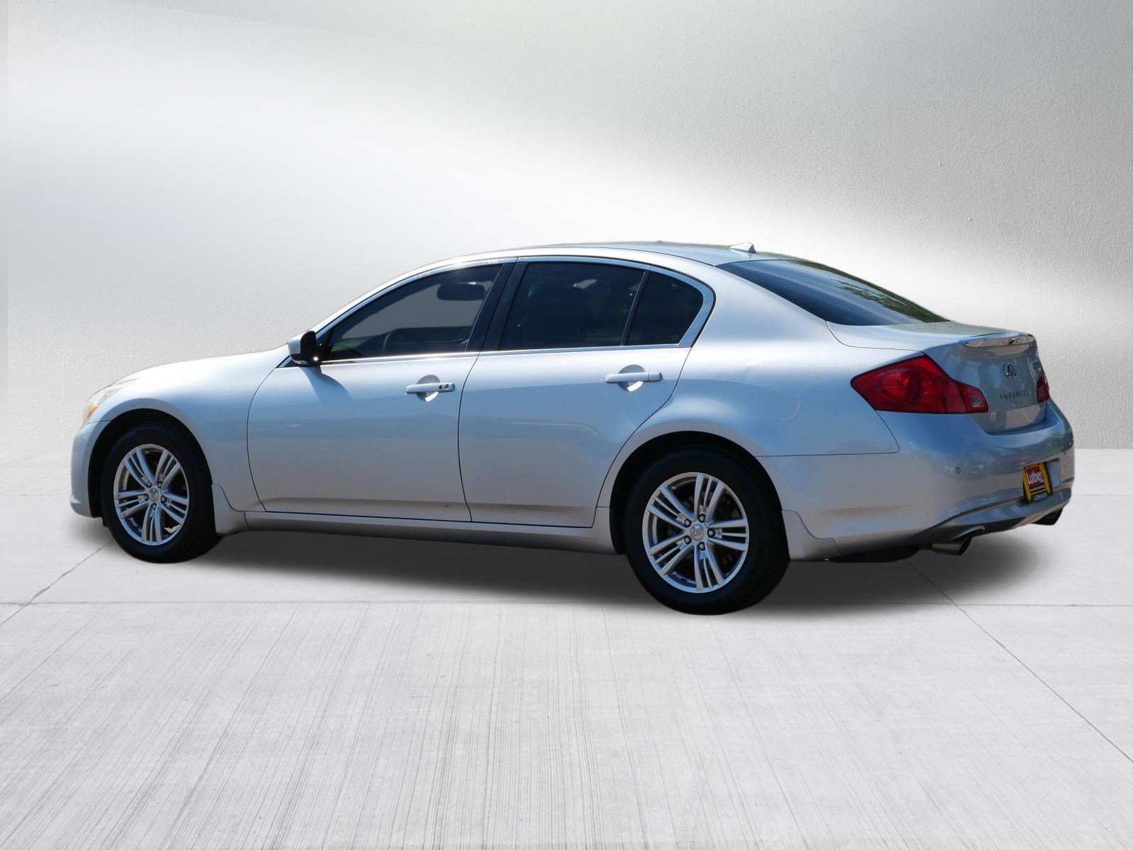 Used 2013 INFINITI G37 x Sedan w/ Premium Pkg AWD/4WD image 5