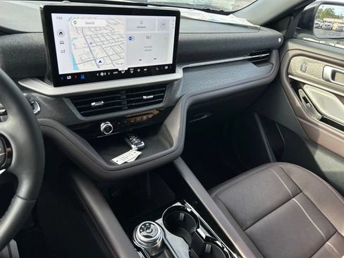 New 2026 Ford Explorer Platinum RWD image 17