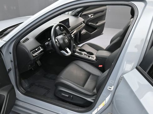 Used 2025 Honda Civic Sport image 12