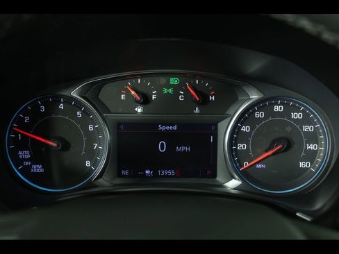 Used 2024 Chevrolet Equinox LT FWD image 25