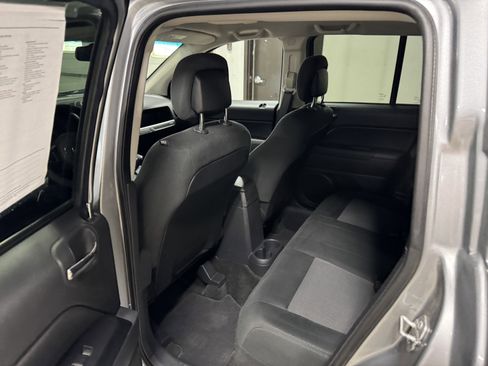 Used 2017 Jeep Compass Sport w/ Power Value Group AWD/4WD image 14