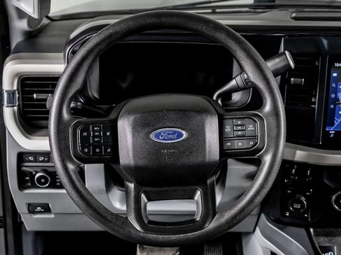 Used 2024 Ford F250 XLT w/ Black Appearance Package AWD/4WD image 17