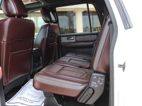 Used 2017 Ford Expedition EL Platinum AWD/4WD image 18