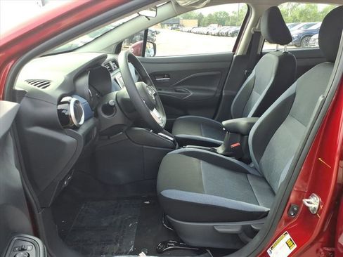 New 2025 Nissan Versa SV w/ Trunk Package image 27