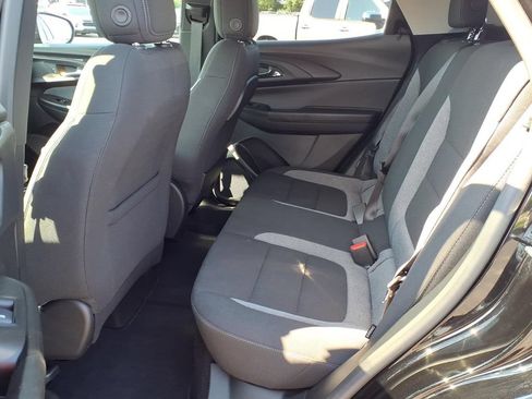 Used 2023 Chevrolet TrailBlazer LT FWD image 5