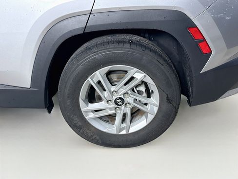 Used 2025 Hyundai Tucson SE FWD image 35