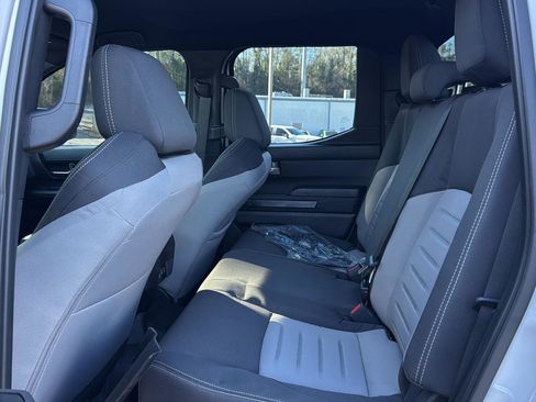 Used 2025 Toyota Tacoma TRD Off-Road image 9