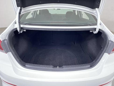 Used 2018 Hyundai Elantra SEL FWD image 20