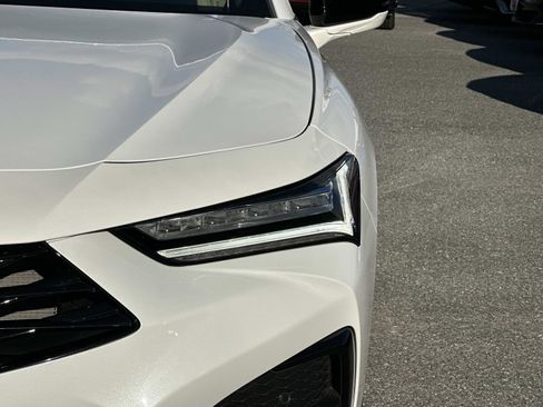 Certified 2025 Acura TLX w/ Technology Package image 10