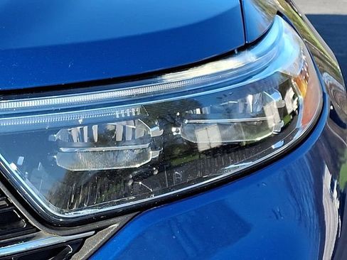 Used 2020 Ford Explorer XLT w/ Equipment Group 202A AWD/4WD image 12