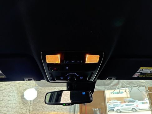 Used 2021 Toyota Tacoma TRD Off-Road w/ Technology Package image 21