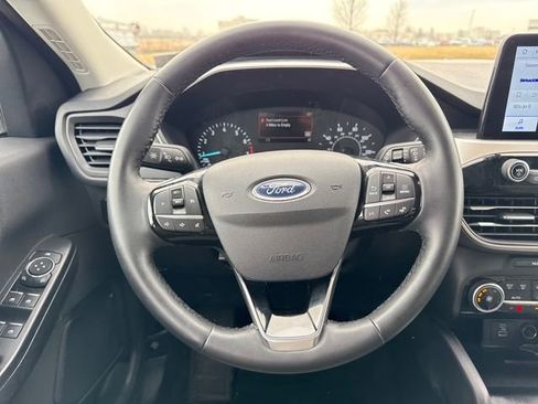 Used 2022 Ford Escape SE w/ Cold Weather Package image 21