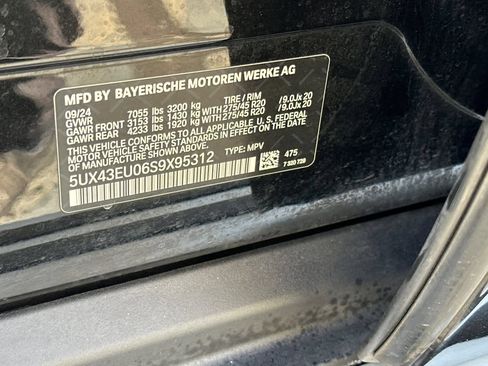 Used 2025 BMW X5 xDrive50e AWD/4WD image 29