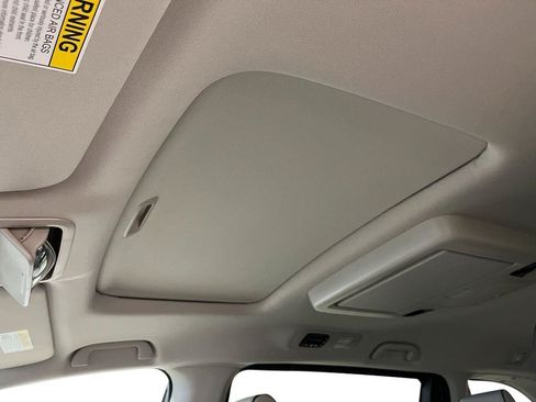 New 2026 Honda Odyssey Touring image 22