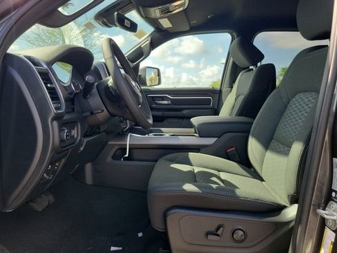 New 2026 RAM 1500 4x4 Crew Cab image 10