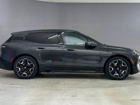 Certified 2023 BMW iX xDrive50 w/ Premium Package image 7