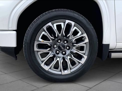 Used 2024 GMC Sierra 1500 Denali Ultimate image 22