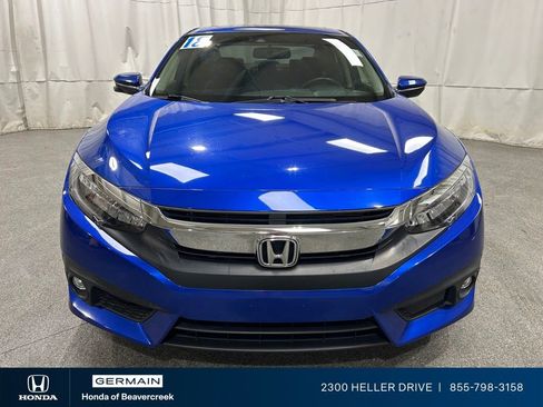 Used 2018 Honda Civic Touring image 3