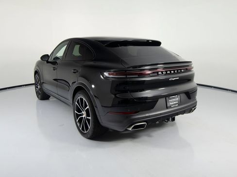 Certified 2026 Porsche Cayenne Coupe AWD/4WD image 8