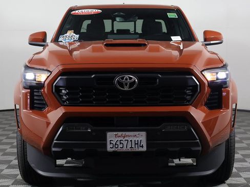 Used 2025 Toyota Tacoma TRD Sport w/ TRD Sport Upgrade Package AWD/4WD image 2