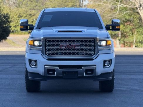 Used 2017 GMC Sierra 2500 Denali w/ Duramax Plus Package image 5