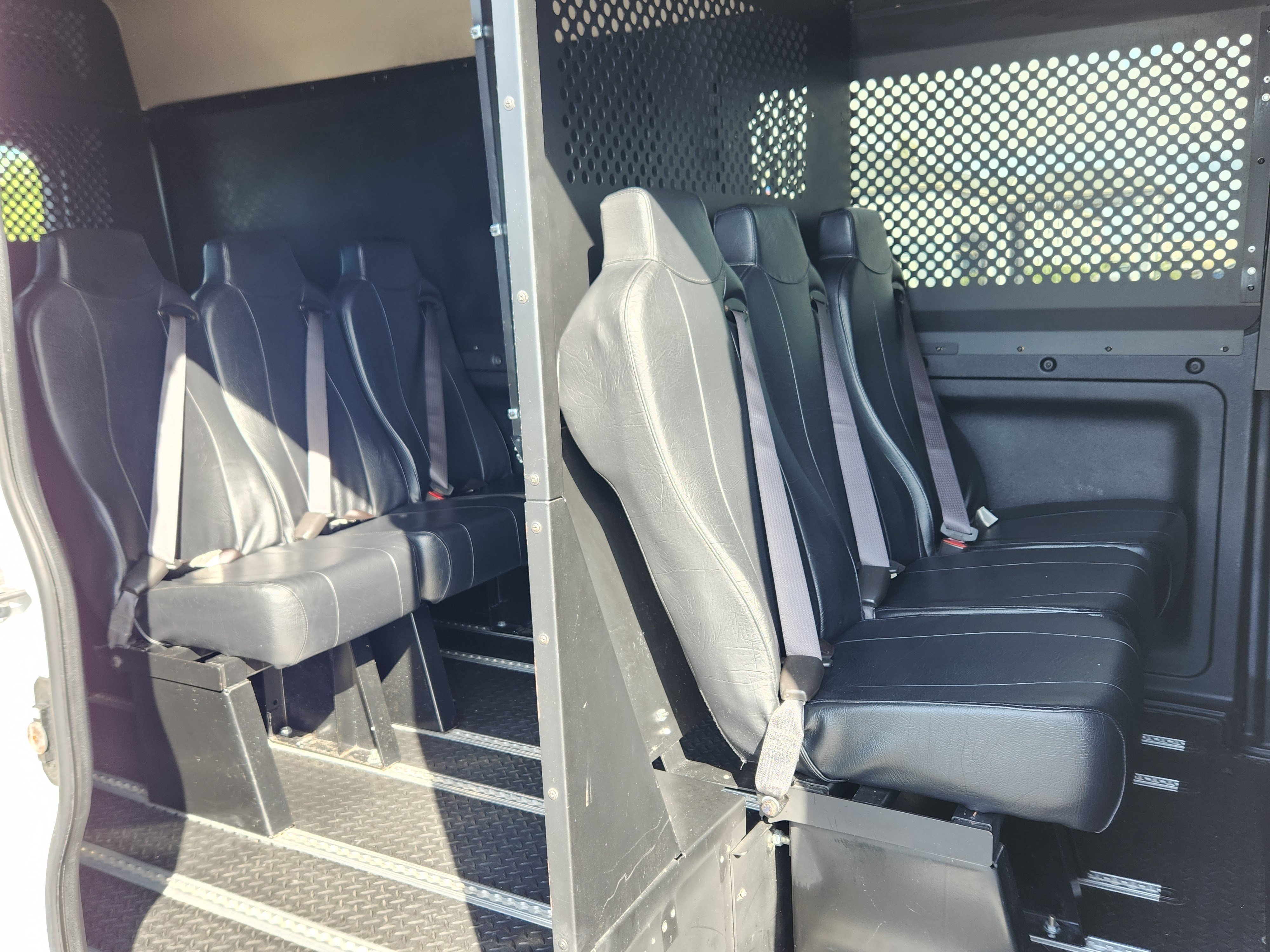 Used 2023 RAM ProMaster 2500 FWD image 13