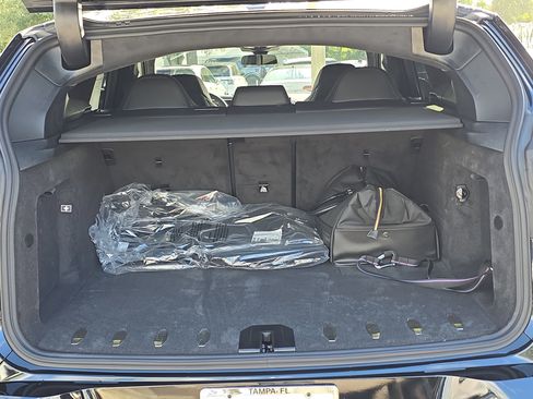 New 2026 BMW XM Label Red image 9