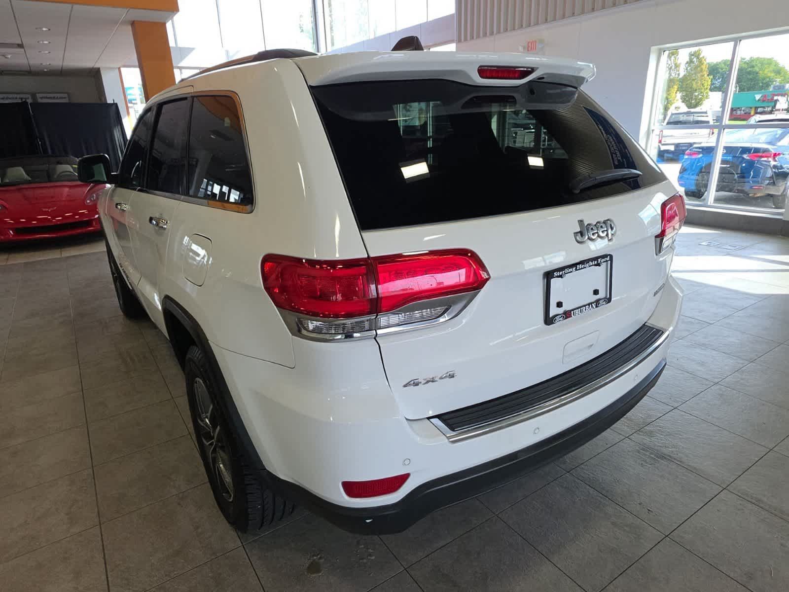 Used 2019 Jeep Grand Cherokee Limited AWD/4WD image 10