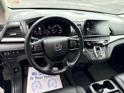 Used 2025 Honda Odyssey EX-L image 18