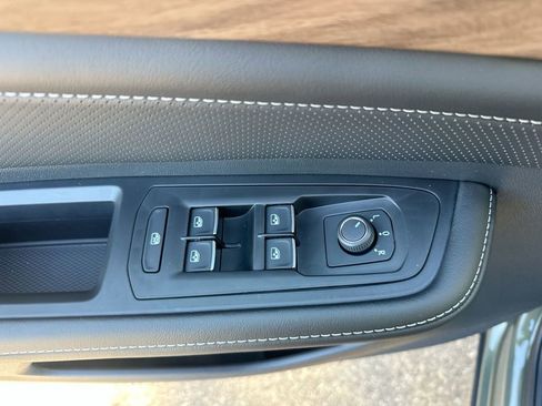 New 2026 Volkswagen Atlas SE image 40