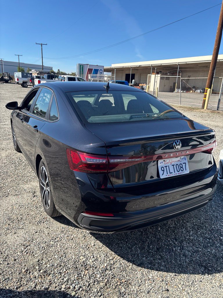 Used 2025 Volkswagen Jetta Sport FWD image 2