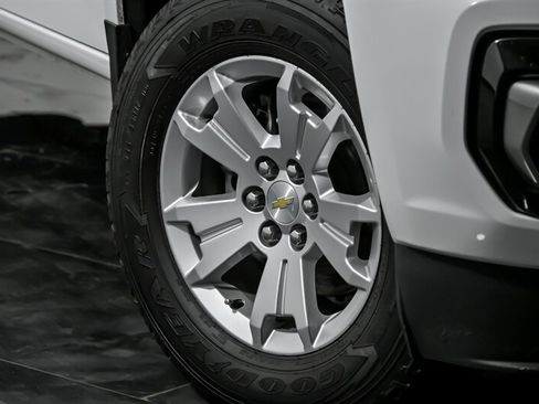 Used 2022 Chevrolet Colorado LT image 3