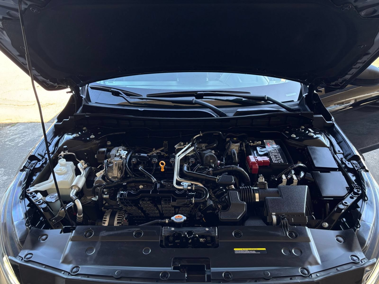 Used 2025 Nissan Altima 2.5 SV FWD image 32