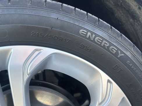 Certified 2021 Chevrolet Bolt LT image 34