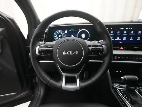 Used 2025 Kia Sportage X-Pro AWD/4WD image 4