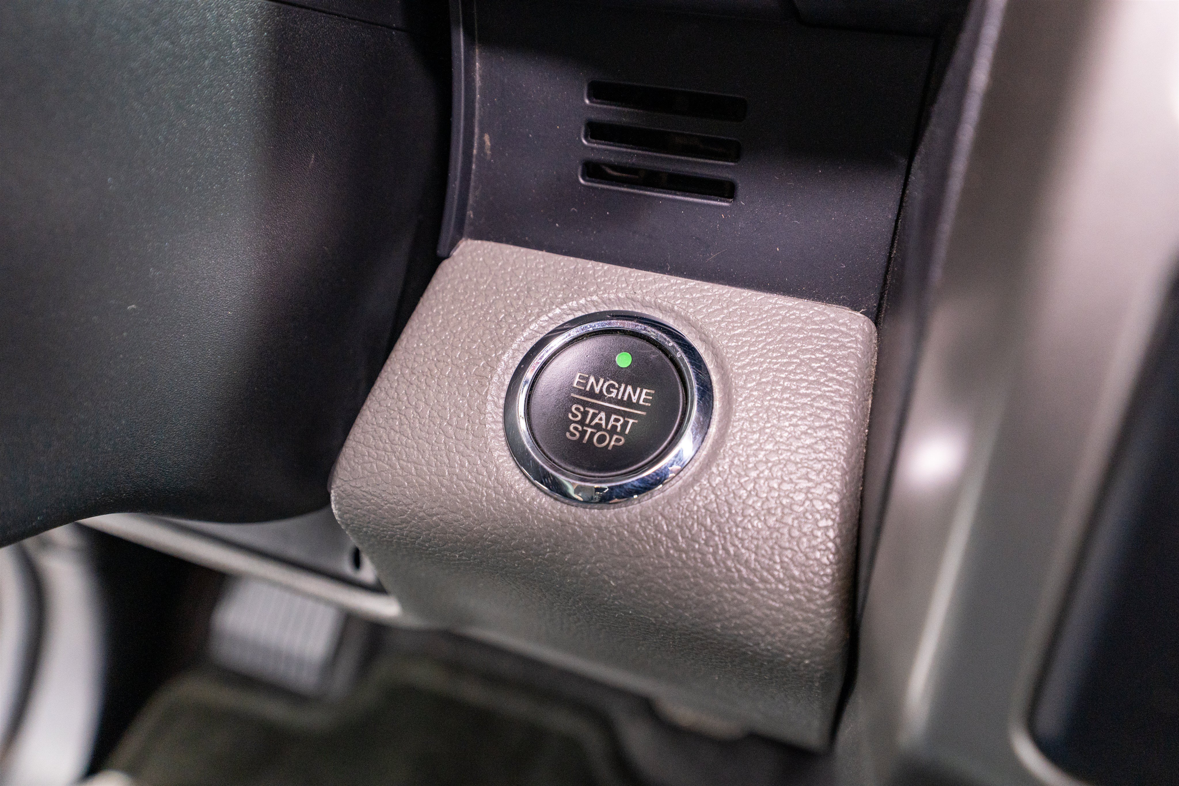 Used 2016 Ford F150 Lariat RWD image 35