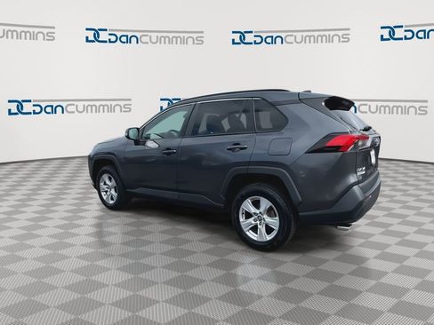 Used 2021 Toyota RAV4 XLE image 6