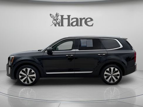 Used 2022 Kia Telluride S FWD image 2