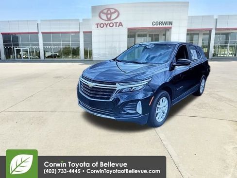 Used 2024 Chevrolet Equinox LT FWD image 1