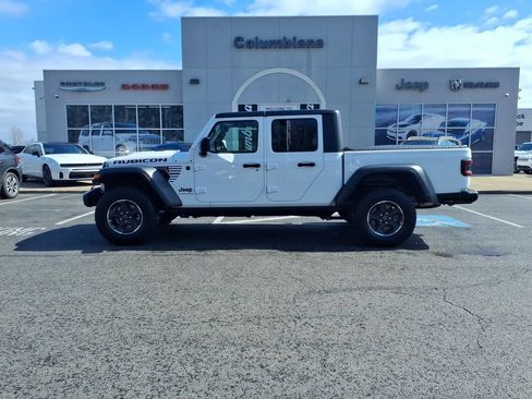 Used 2023 Jeep Gladiator Rubicon w/ Cold Weather Group AWD/4WD image 1