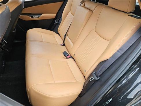 Used 2022 Lexus NX 250 FWD w/ Towing Package (2000 Lbs) image 16