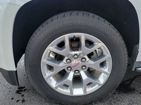 Used 2017 GMC Yukon SLT w/ Open Road Package image 11