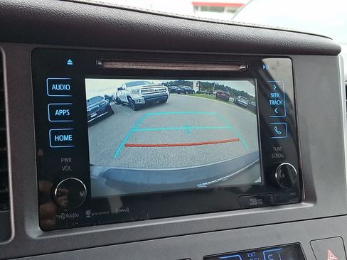 Used 2016 Toyota Sienna XLE Premium AWD/4WD image 24