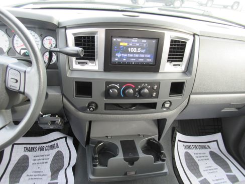 Used 2008 Dodge Ram 1500 Truck SLT image 12