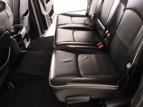 Used 2019 RAM 2500 Laramie w/ Night Edition image 13